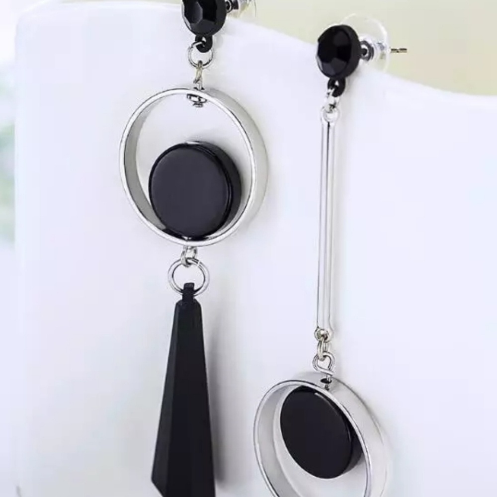 Asymmetrical Trendy Dangle Black Drop Earrings